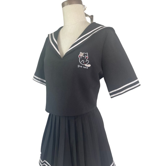 Sailor Pleated Skirt Set, Size M - Picture 4 of 4